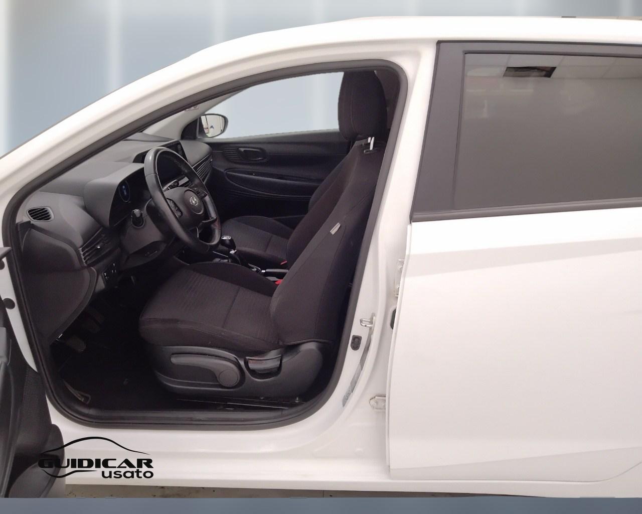 HYUNDAI i20 III 2021 - i20 1.2 mpi Connectline Exterior Pack