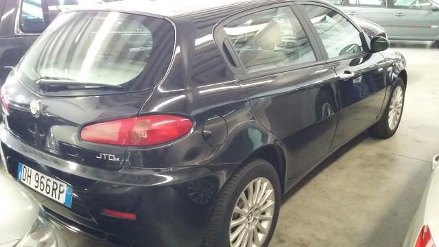 ALFA ROMEO 147 1.9 JTD (120) 5 porte Distinctive