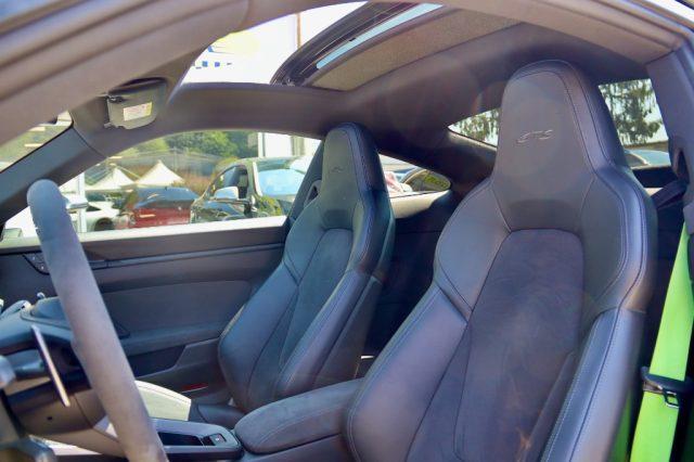 PORSCHE 911 992 Carrera 4 GTS