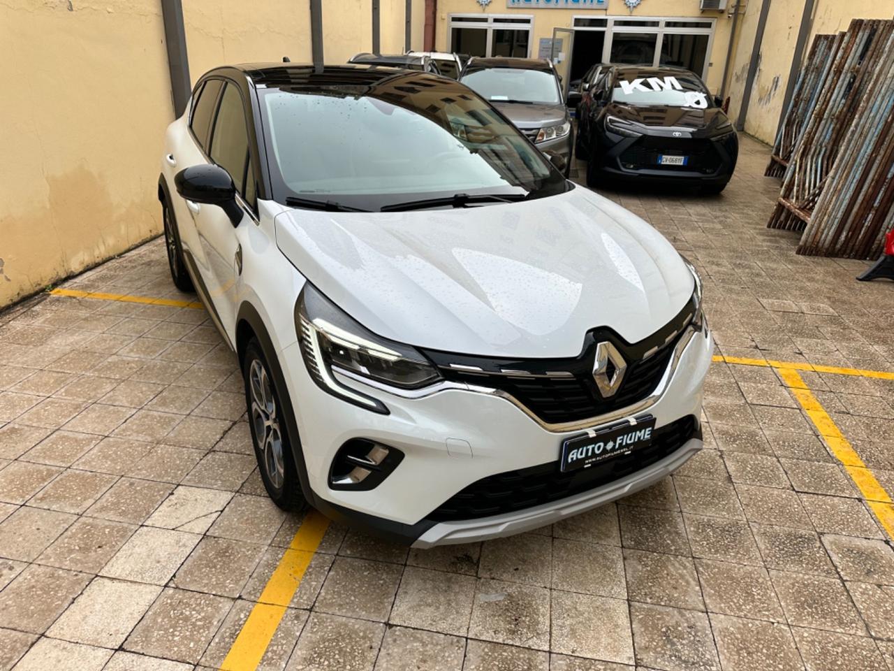 Renault Captur Plug-in Hybrid E-Tech Intens