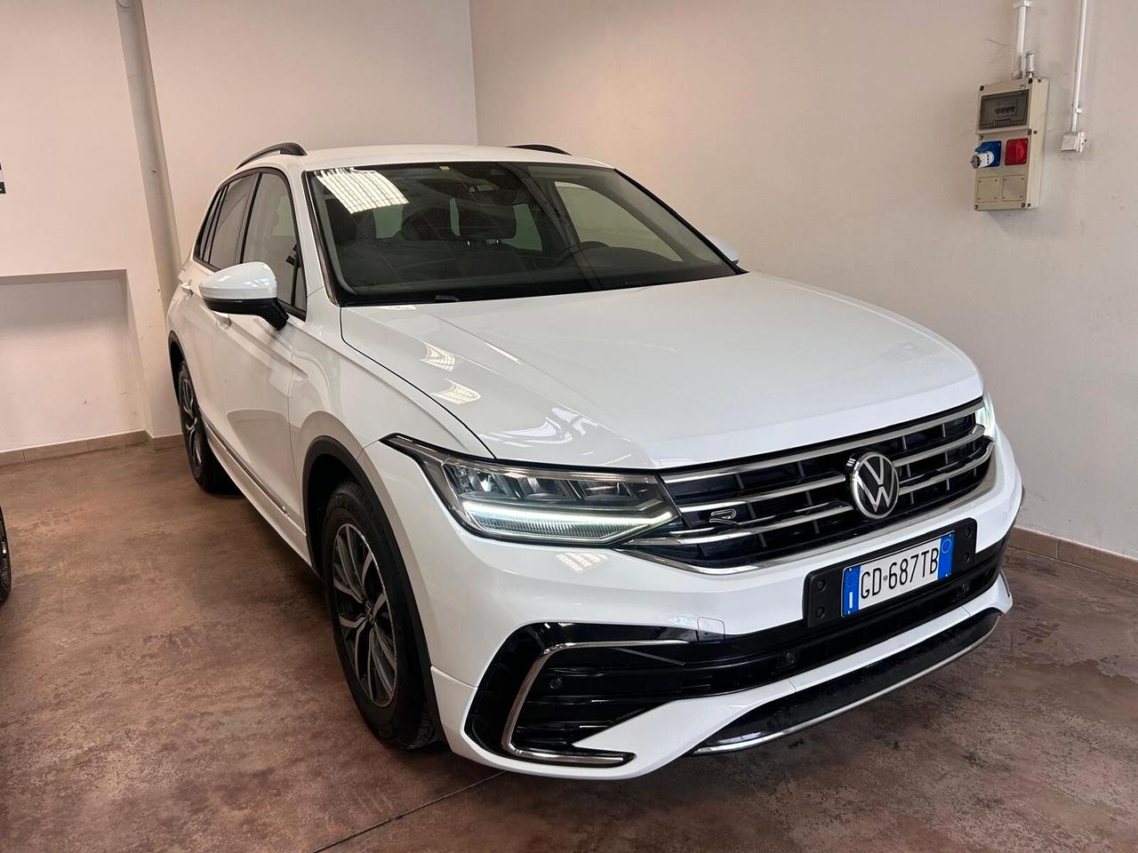 Volkswagen Tiguan 2.0 TDI 150CV SCR DSG 4MOTION R-Line