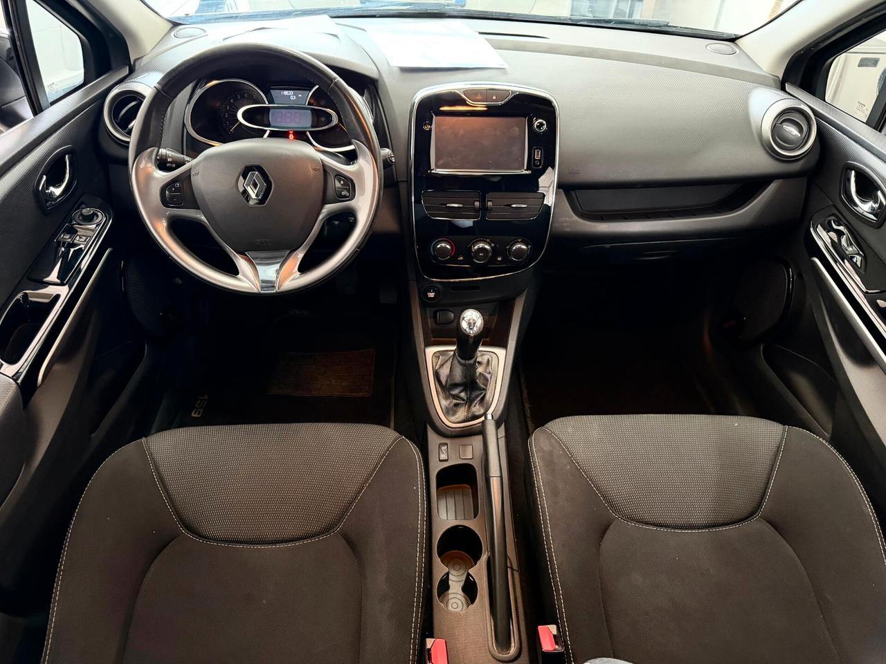 RENAULT CLIO 1.2 BENZINA NEOPATENTATI