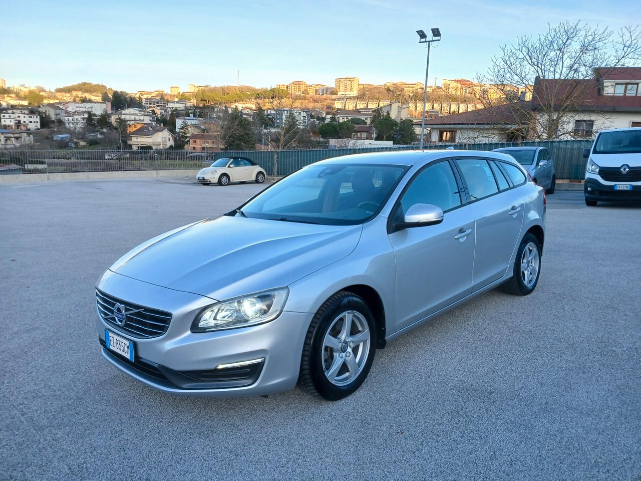 Volvo V60 1.6 D2 115CV SW AUTO 2015