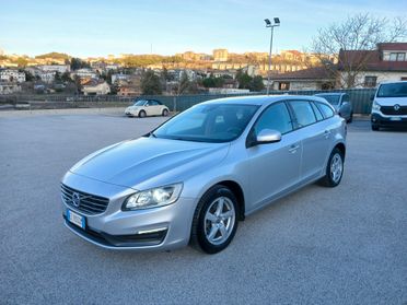 Volvo V60 1.6 D2 115CV SW AUTO 2015