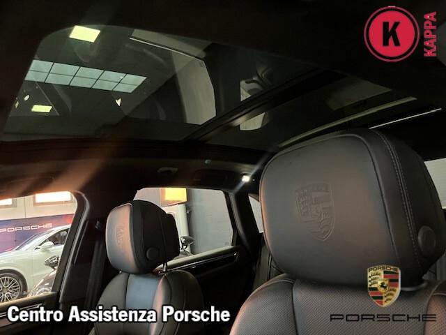 Porsche Macan 2.9 Turbo