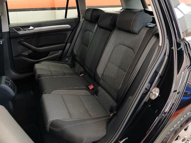 VOLKSWAGEN Passat Variant 2.0 TDI DSG Business + KM SOLO AUTOSTRADA!!!