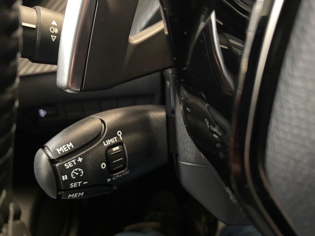 Peugeot 208 1.2 Hybrid 48V Style e-DCS6 - PROMO