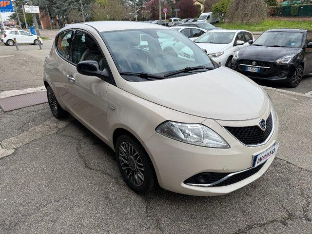 LANCIA Ypsilon 1.2 69 CV 5 porte GPL Ecochic Gold