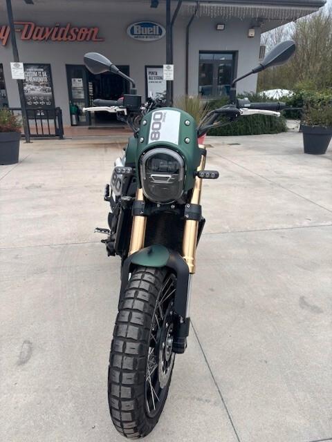 Benelli Leoncino 800 - 2022