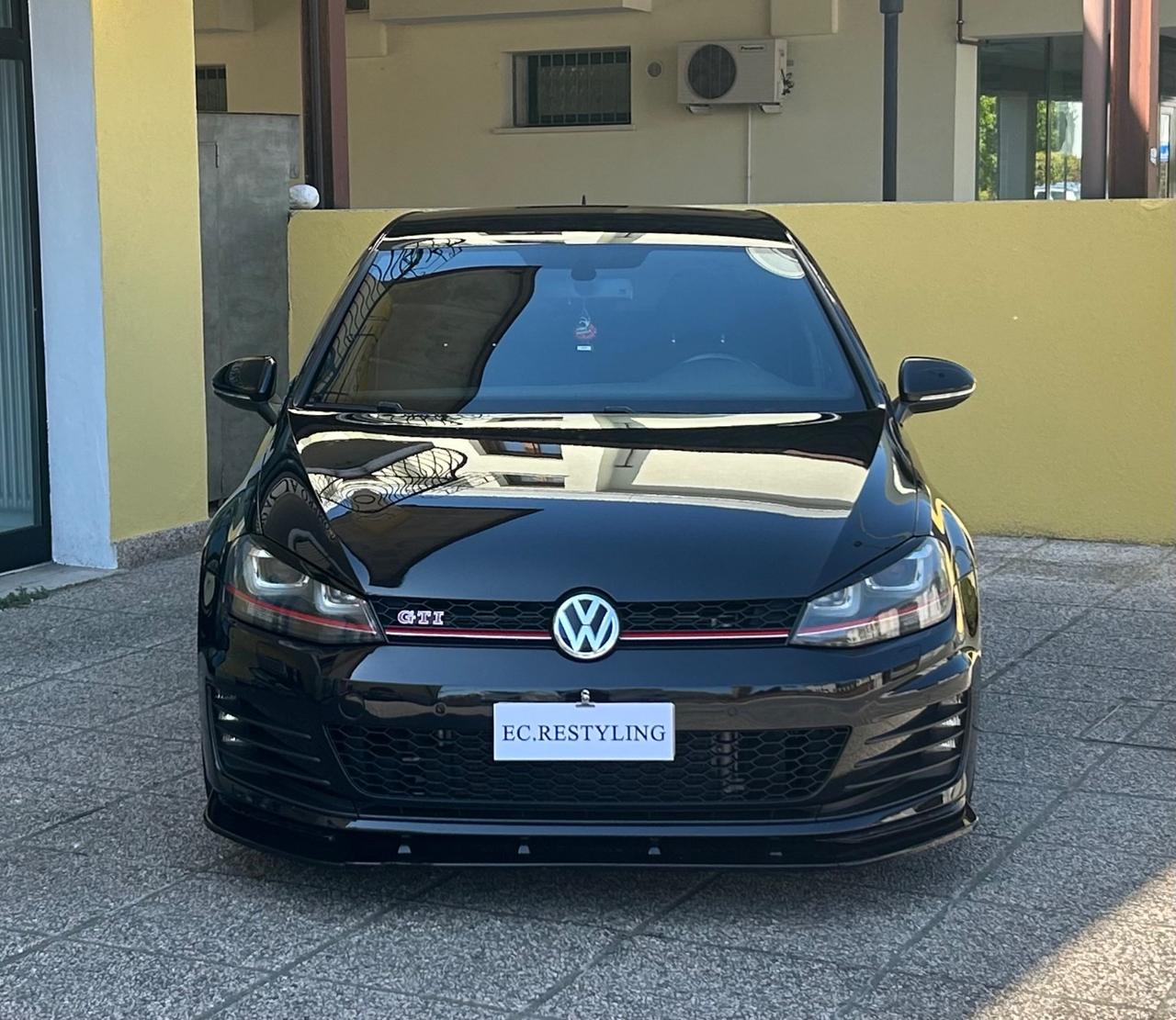 Volkswagen Golf GTI Performance 2.0 230cv
