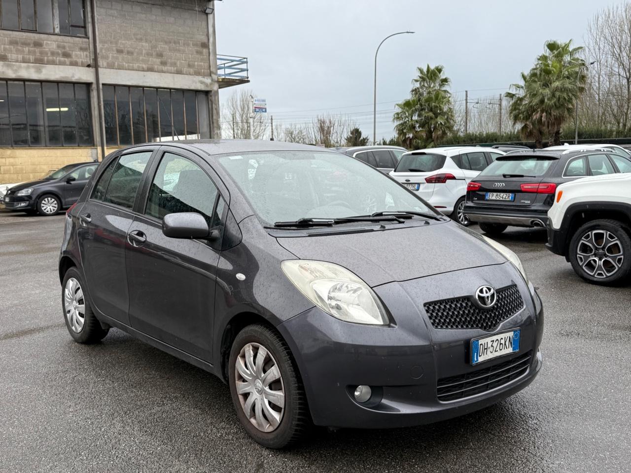 Toyota Yaris 1.3 5 porte Sol