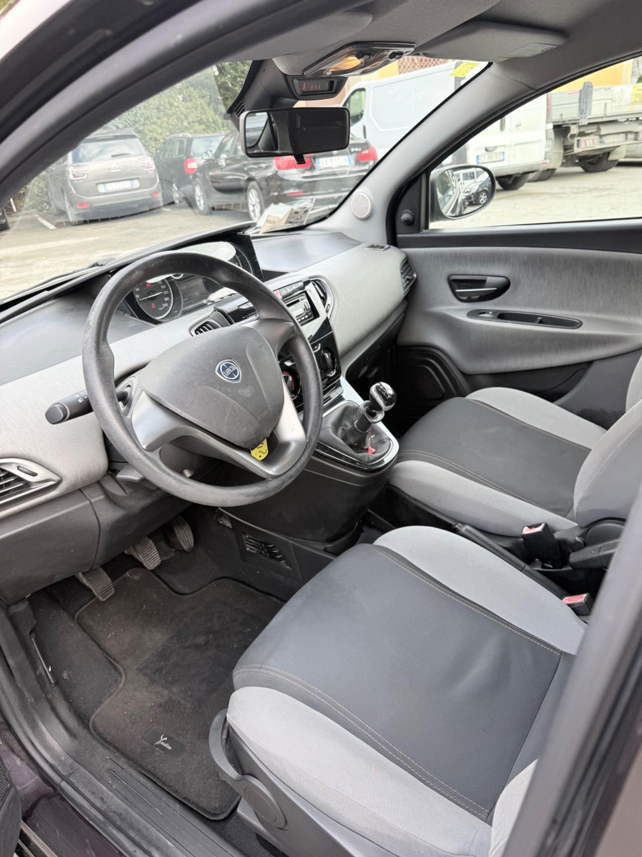 Lancia Ypsilon 1.2 69 CV 5 porte GPL Ecochic Gold