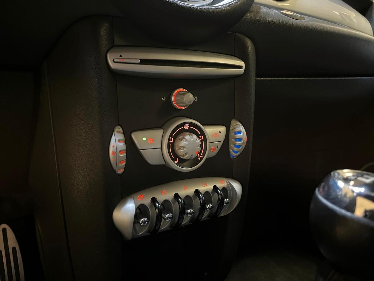 Mini 1.6 16V Cooper S allestimento JCW