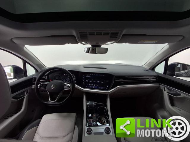 VOLKSWAGEN Touareg 3.0 V6 TDI SCR Elegance GARANZIA INCLUSA