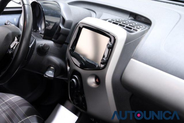 PEUGEOT 108 VTi 68 ETG 5 PORTE AUTOMATICA NEOPATENTATI