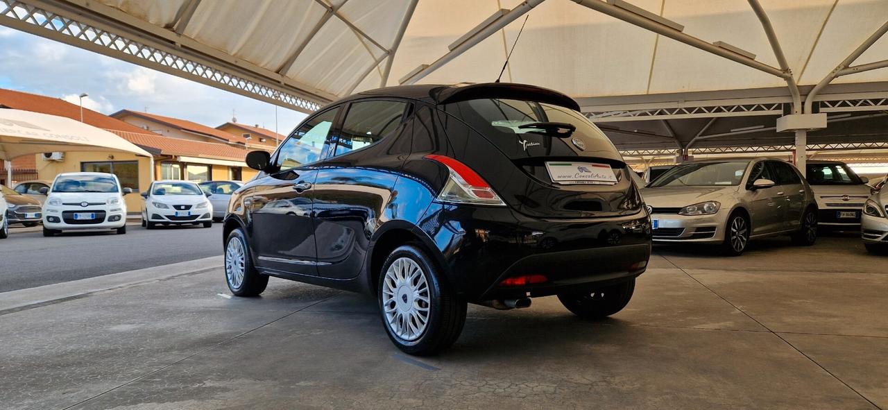 Lancia Ypsilon 1.3 Mjt 95cv 5 porte S&S Platinum