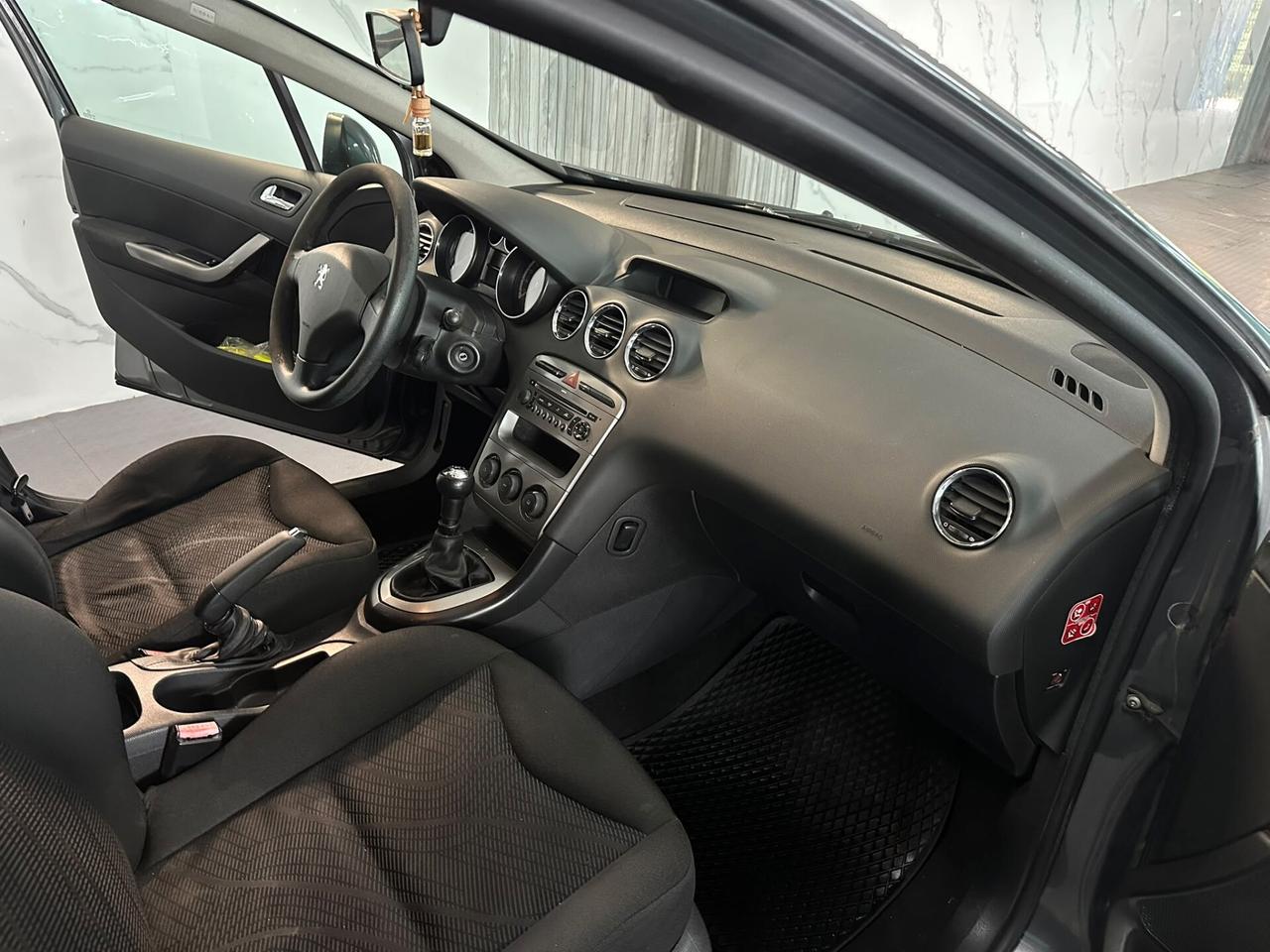 Peugeot 308 1.6 HDi 110CV SW Ciel Premium