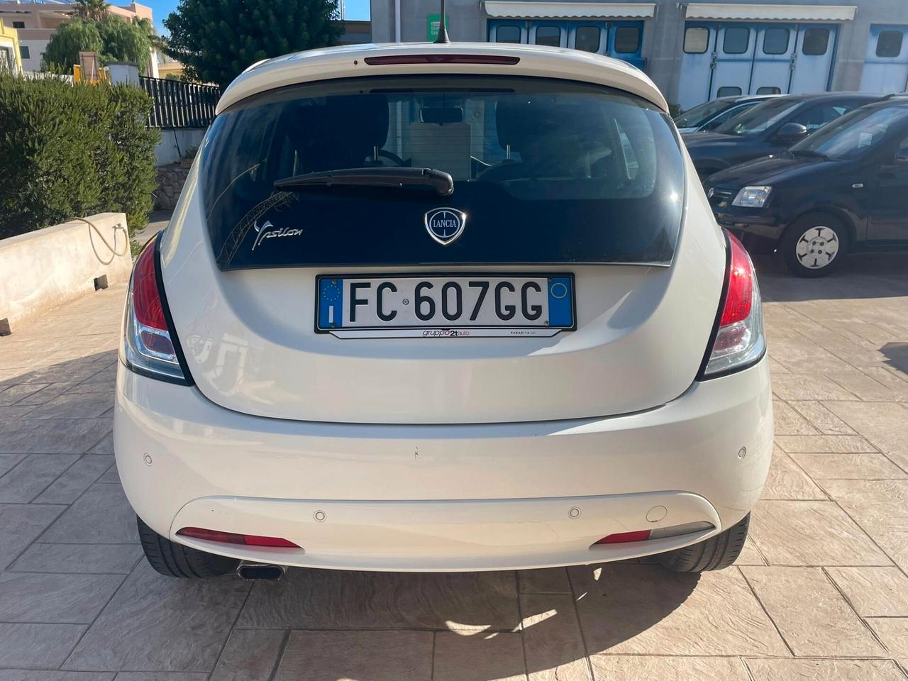 Lancia Ypsilon 1.2 69 CV 5 porte Gold