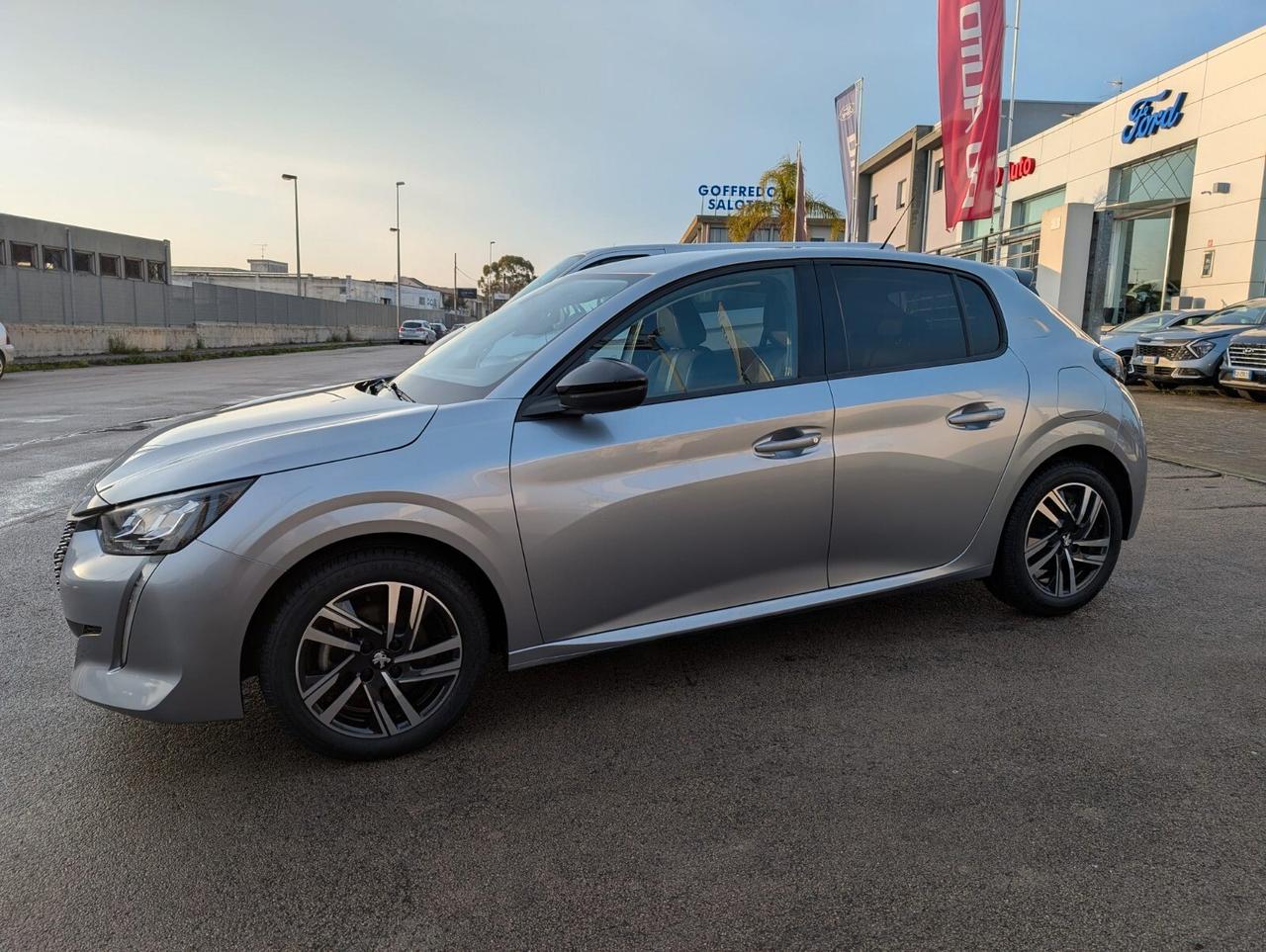 Peugeot 208 PureTech 100 Stop&Start 5 porte Allure