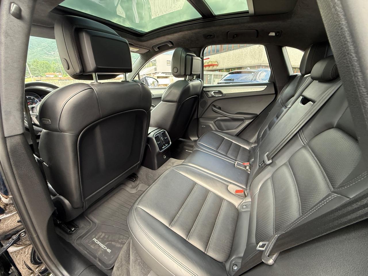 Porsche Macan 3.6 Turbo Performance PORSCHE APPROVED
