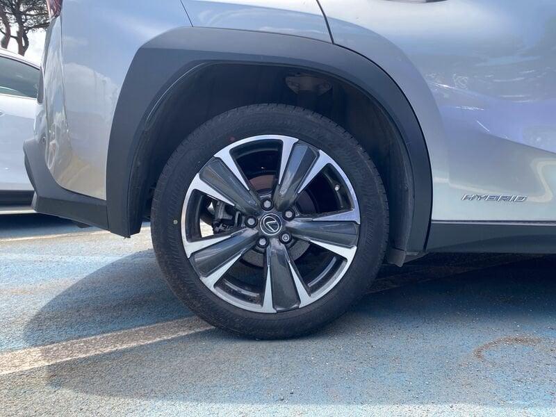 Lexus UX Hybrid Executive