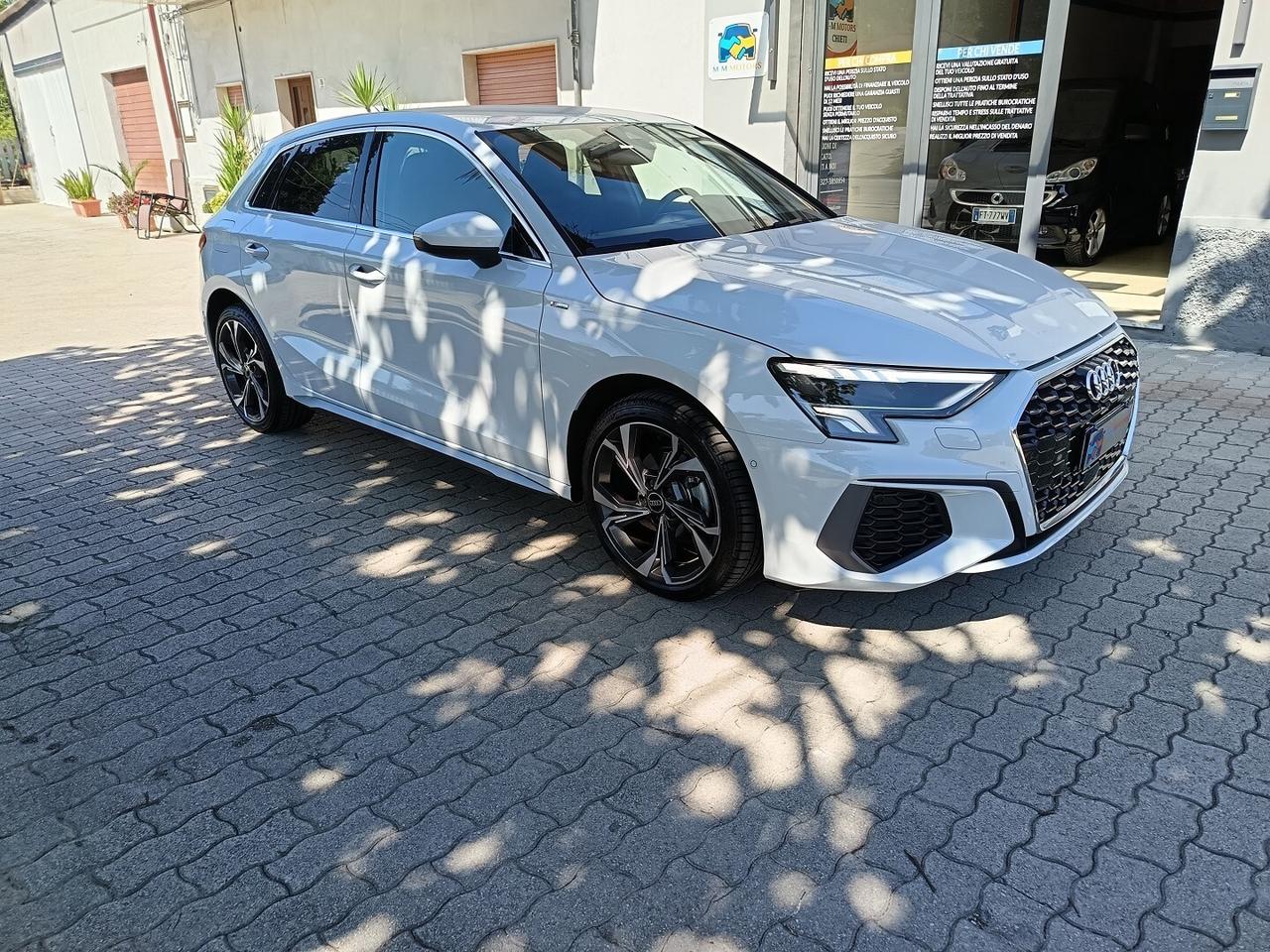 AUDI A3 SPB 30 g-tron S tronic S line ed. ProMMo