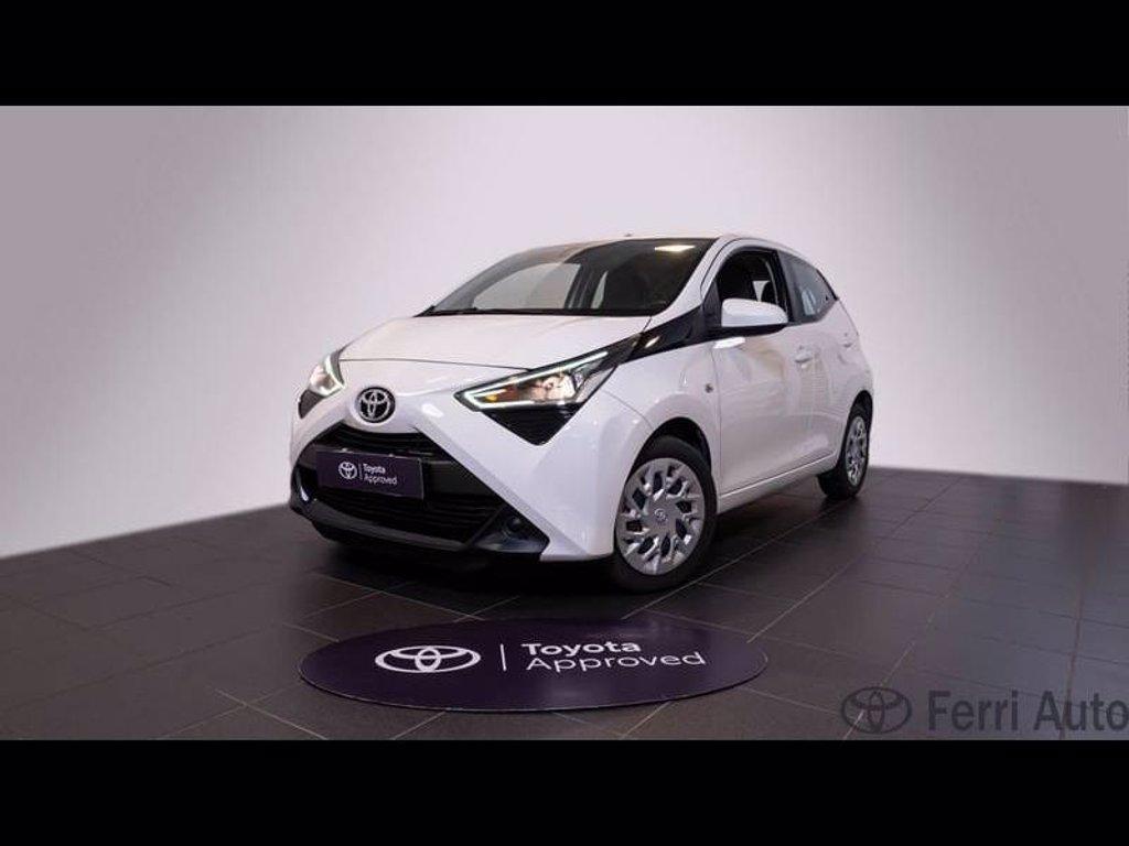 TOYOTA Aygo 5p 1.0 x-play 72cv del 2021