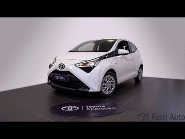 TOYOTA Aygo 5p 1.0 x-play 72cv del 2021