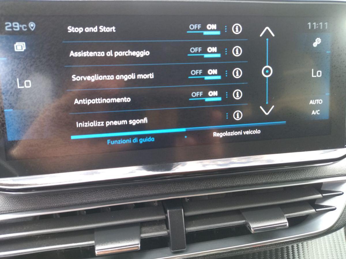 PEUGEOT 5008 BlueHDi 130 EAT8 Allure 7 POSTI