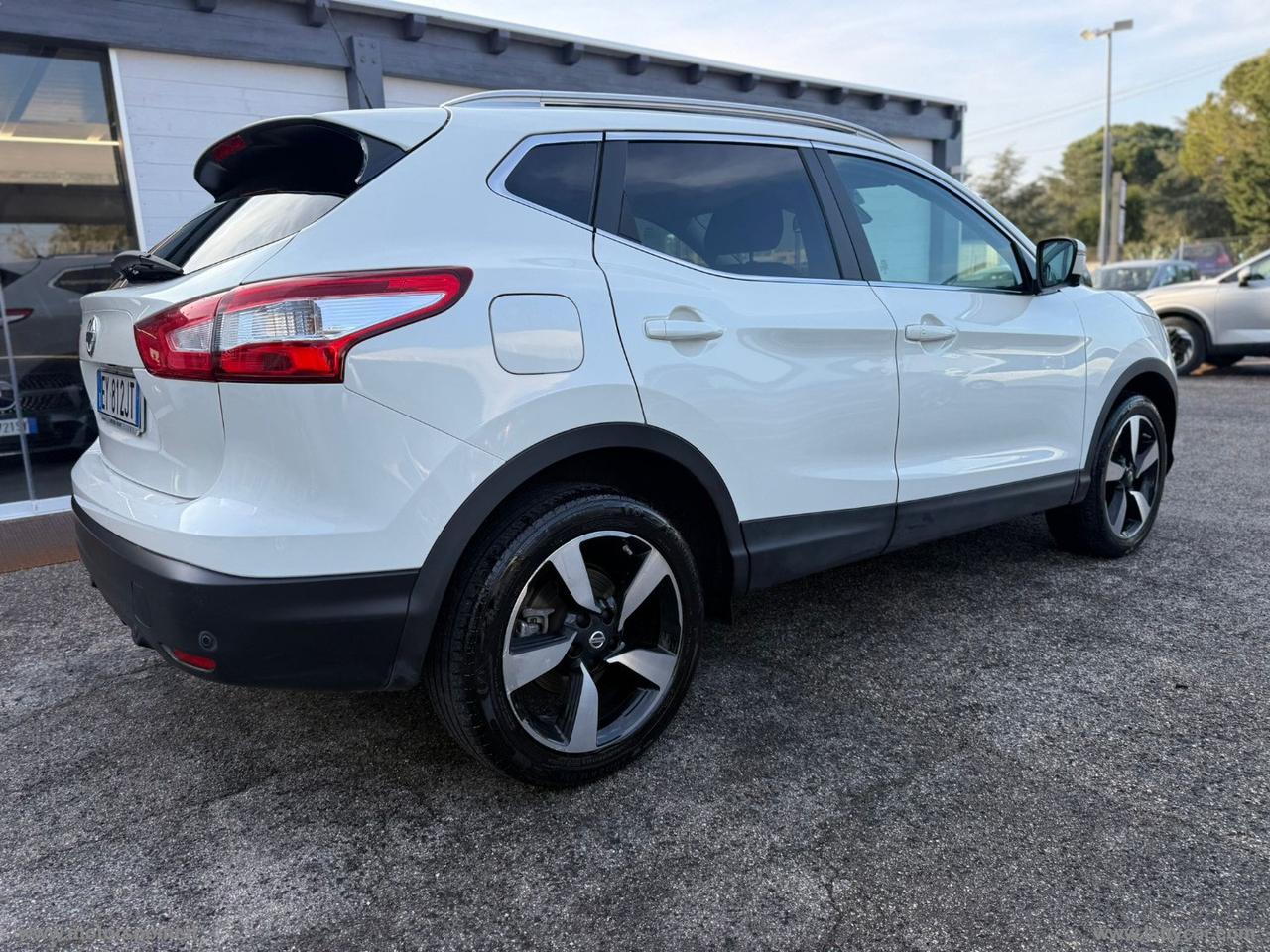 NISSAN Qashqai 1.2 DIG-T 360