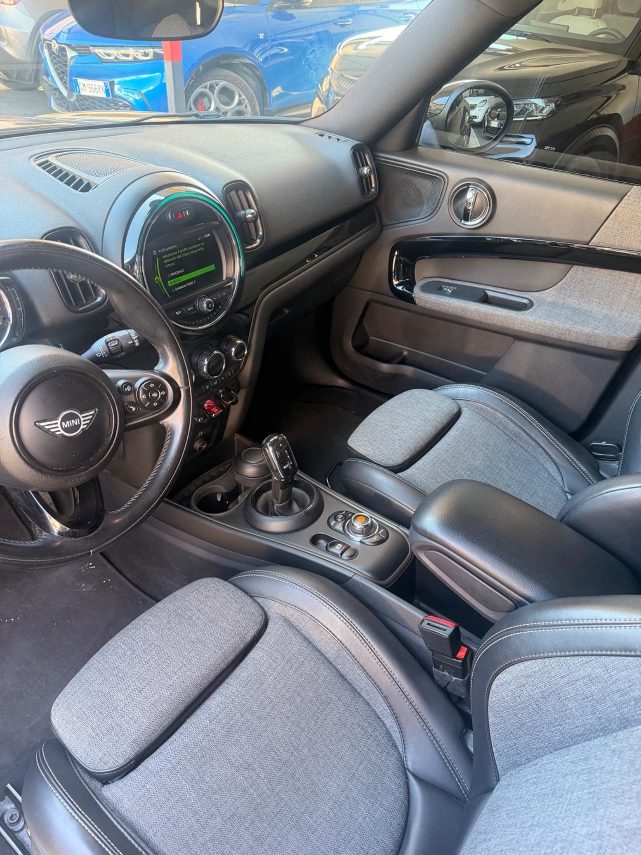 Mini Cooper D Countryman 2.0 Hype