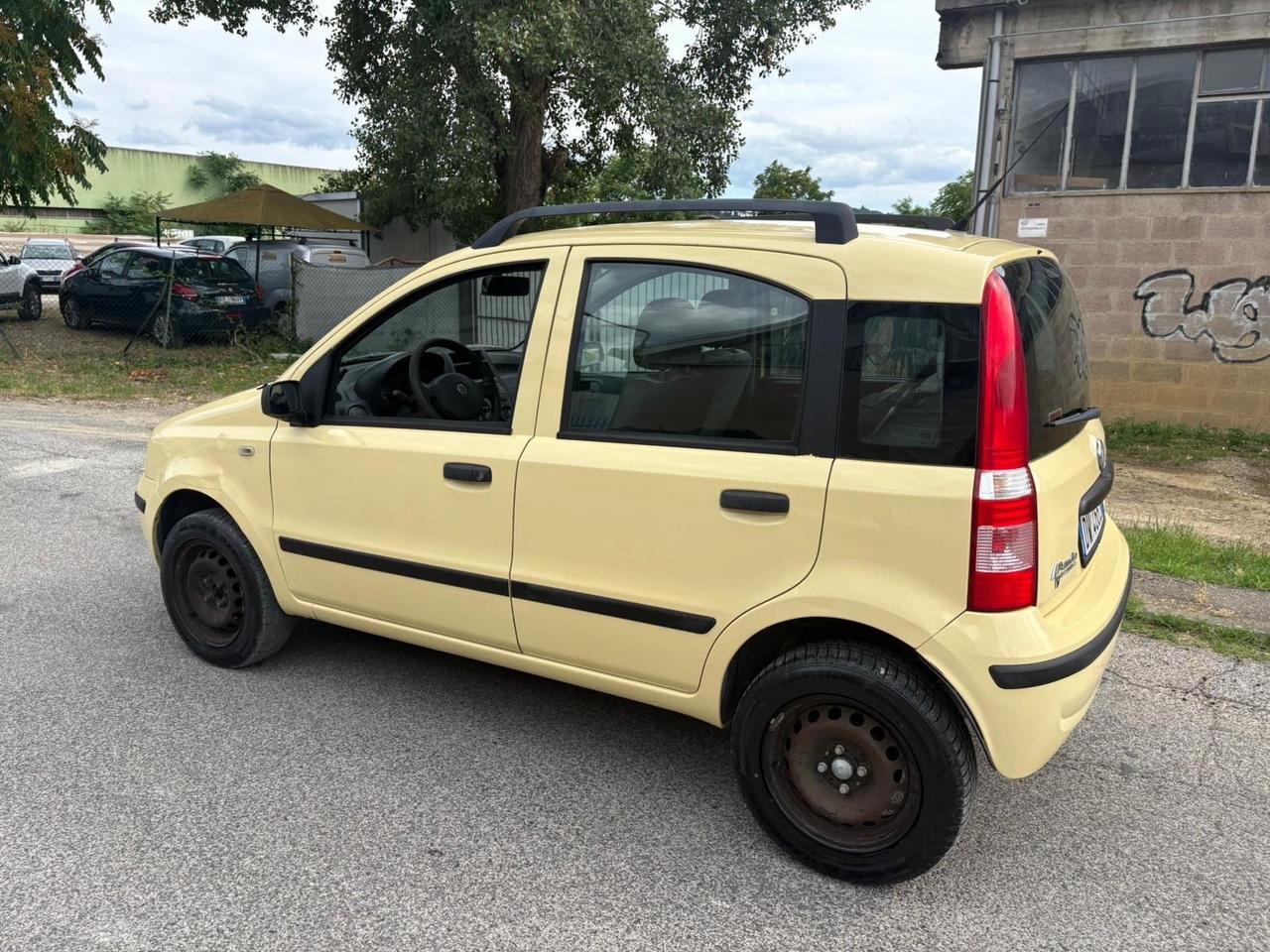 Fiat Panda 1.2 Dynamic natural power 2009 196.000 km