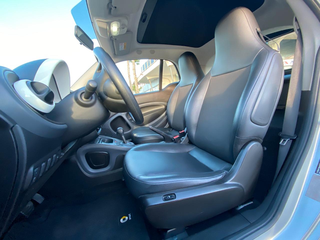 smart forTwo 1.0 Youngster 71cv twinamic