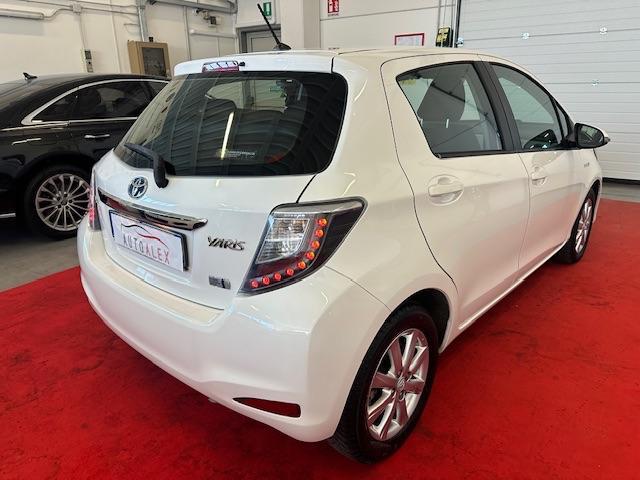 TOYOTA - Yaris 5p 1.5h Lounge NEOPATENTATI