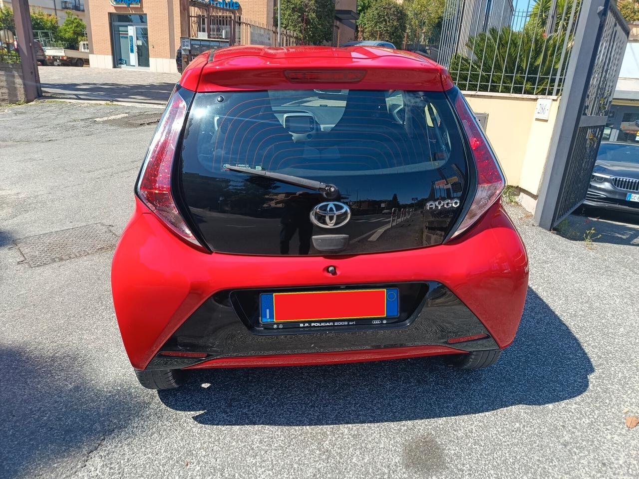 Toyota Aygo 1.0 VVT-i 69 CV 5 porte x-cite