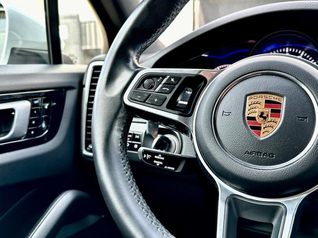 PORSCHE Cayenne 3.0 V6