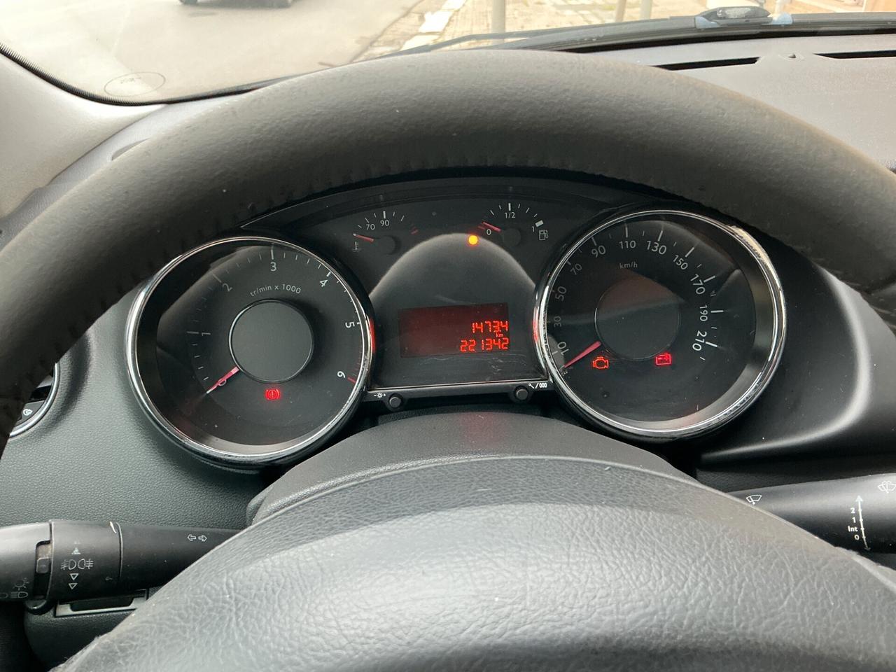 Peugeot 3008 1.6 HDi 110CV Premium