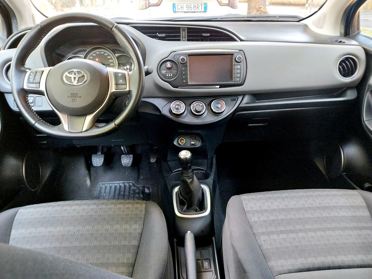 Toyota Yaris 1.0 5 porte