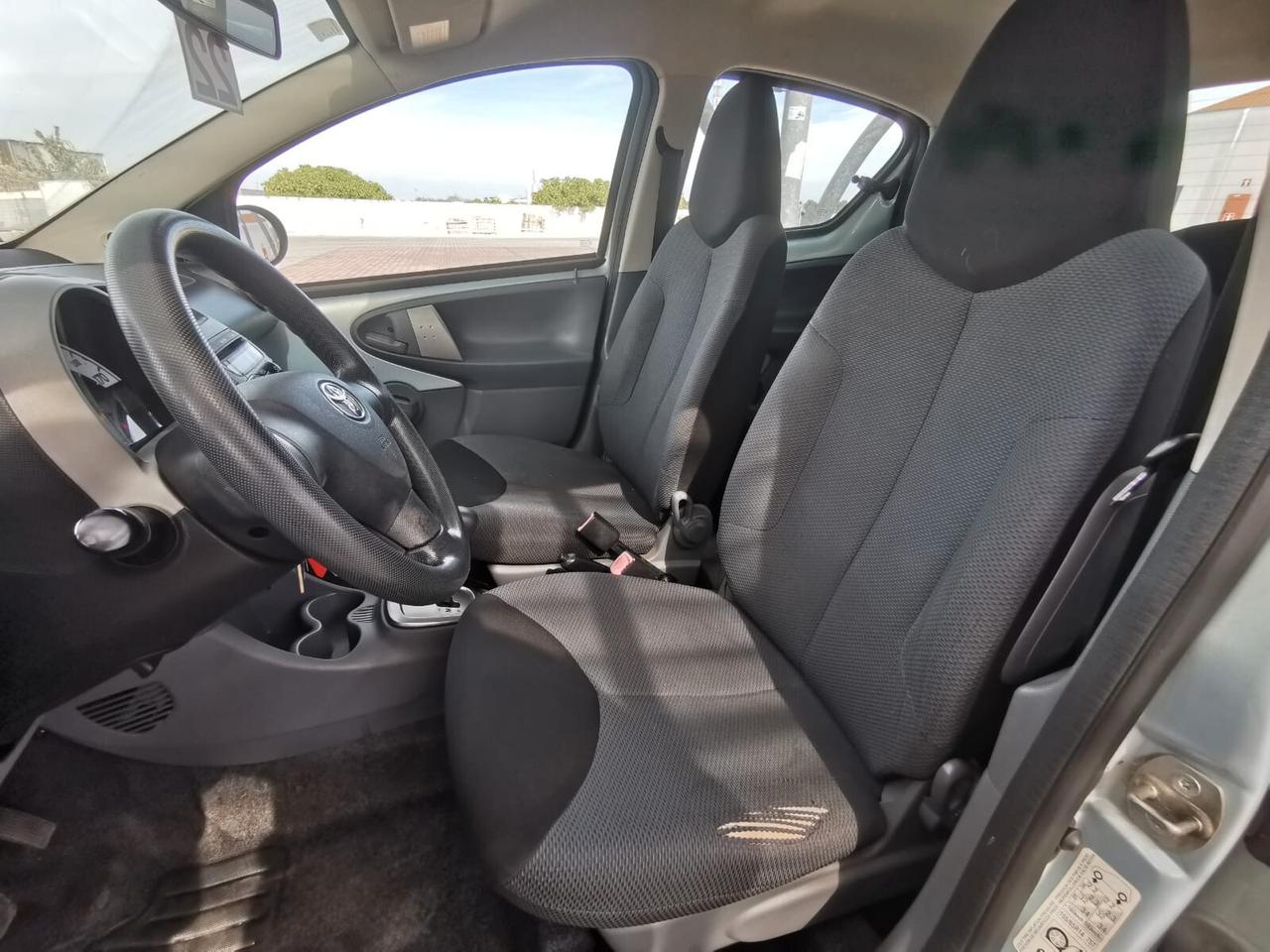 Toyota Aygo 1.0 12V VVT-i 5P. Sol autom