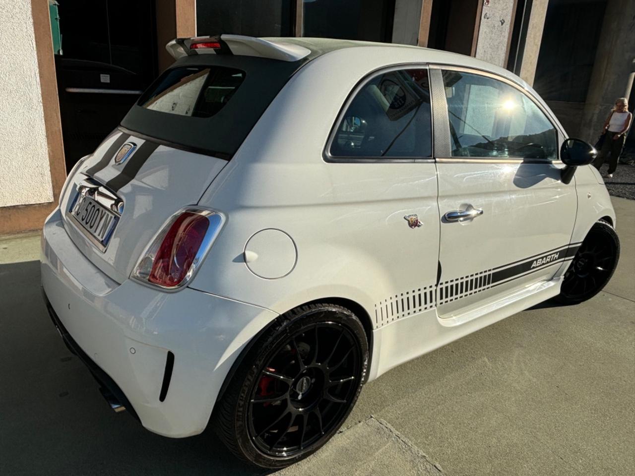 Abarth 500 C 1.4 Turbo T-Jet MTA