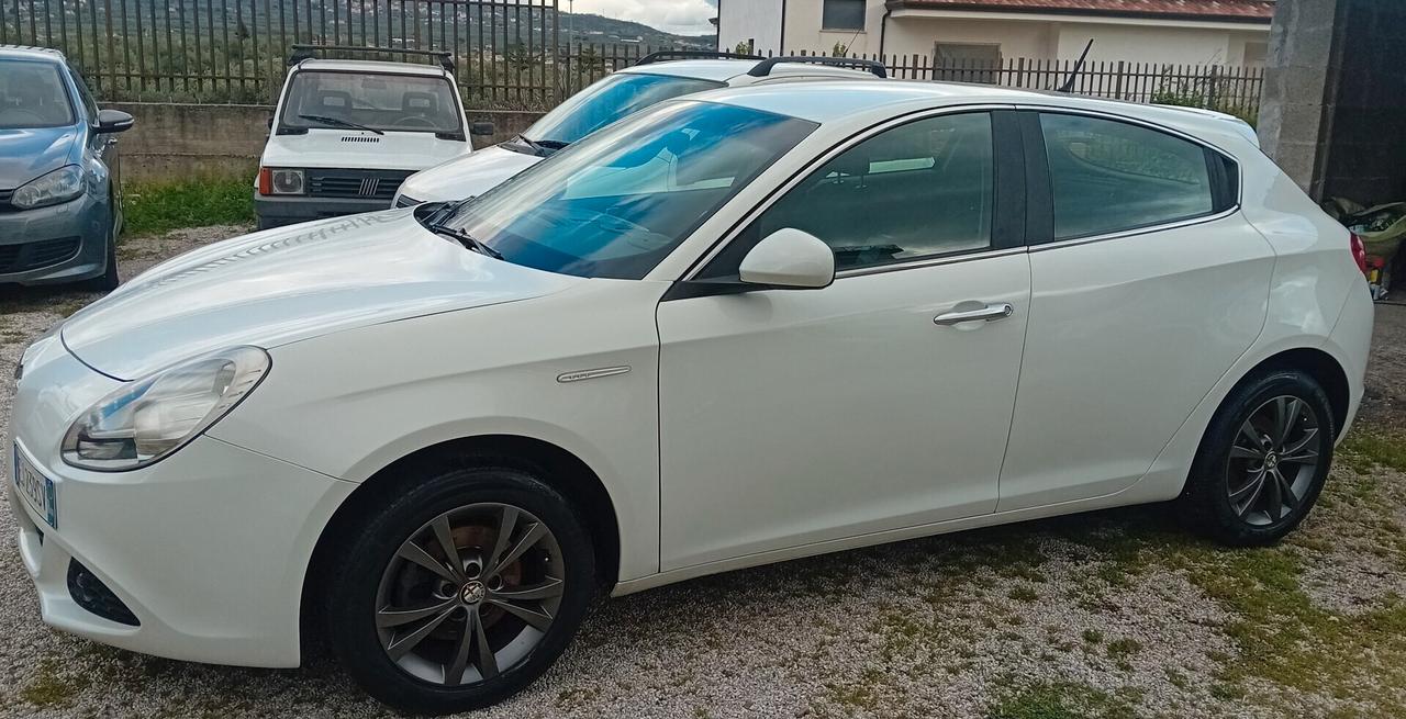 Alfa Romeo Giulietta 1.6 JTDm-2 105 CV Distinctive