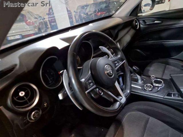 ALFA ROMEO Stelvio 2.2 t Business Q4 180cv AT8 auto - FN872TT