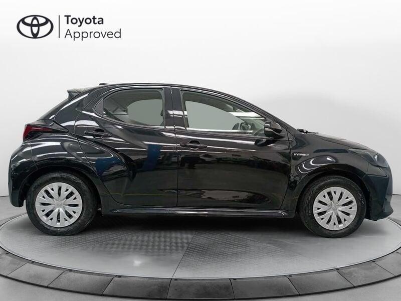 Toyota Yaris 4ª serie 1.5 Hybrid 5 porte Active