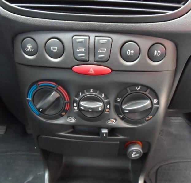 Fiat Punto 1.3 MJT 16V 5p. 4p.ti Active Van