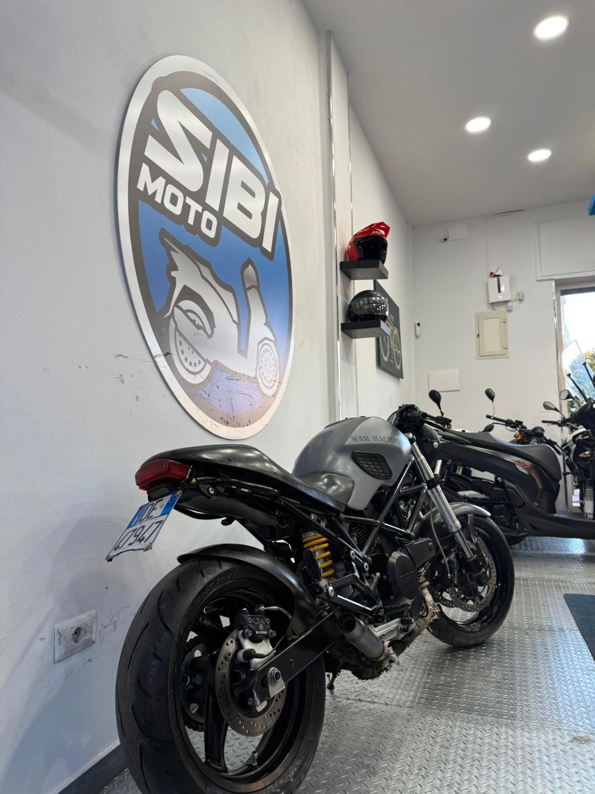 DUCATI MONSTER 695