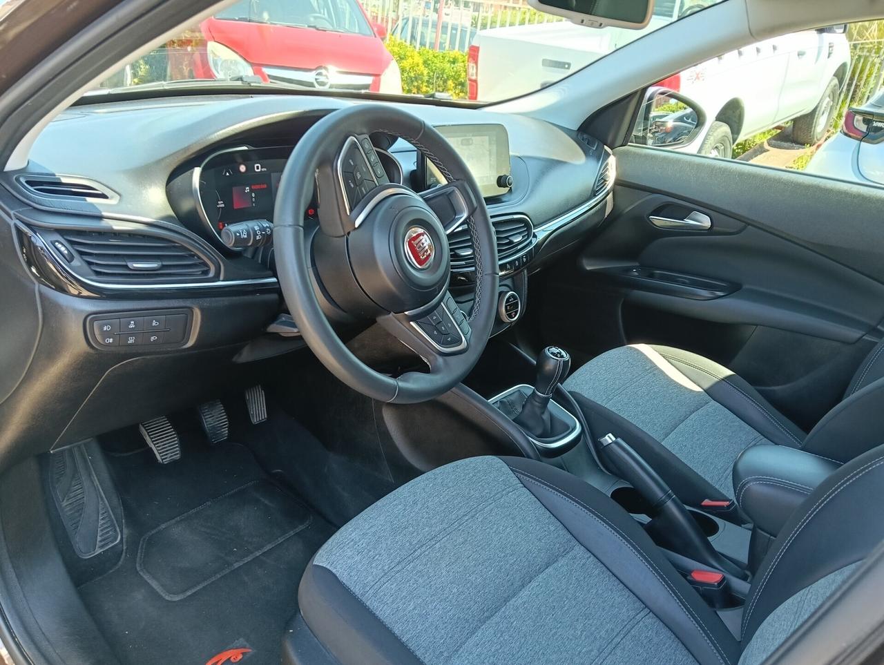 Fiat Tipo 1.0 5 porte City Cross