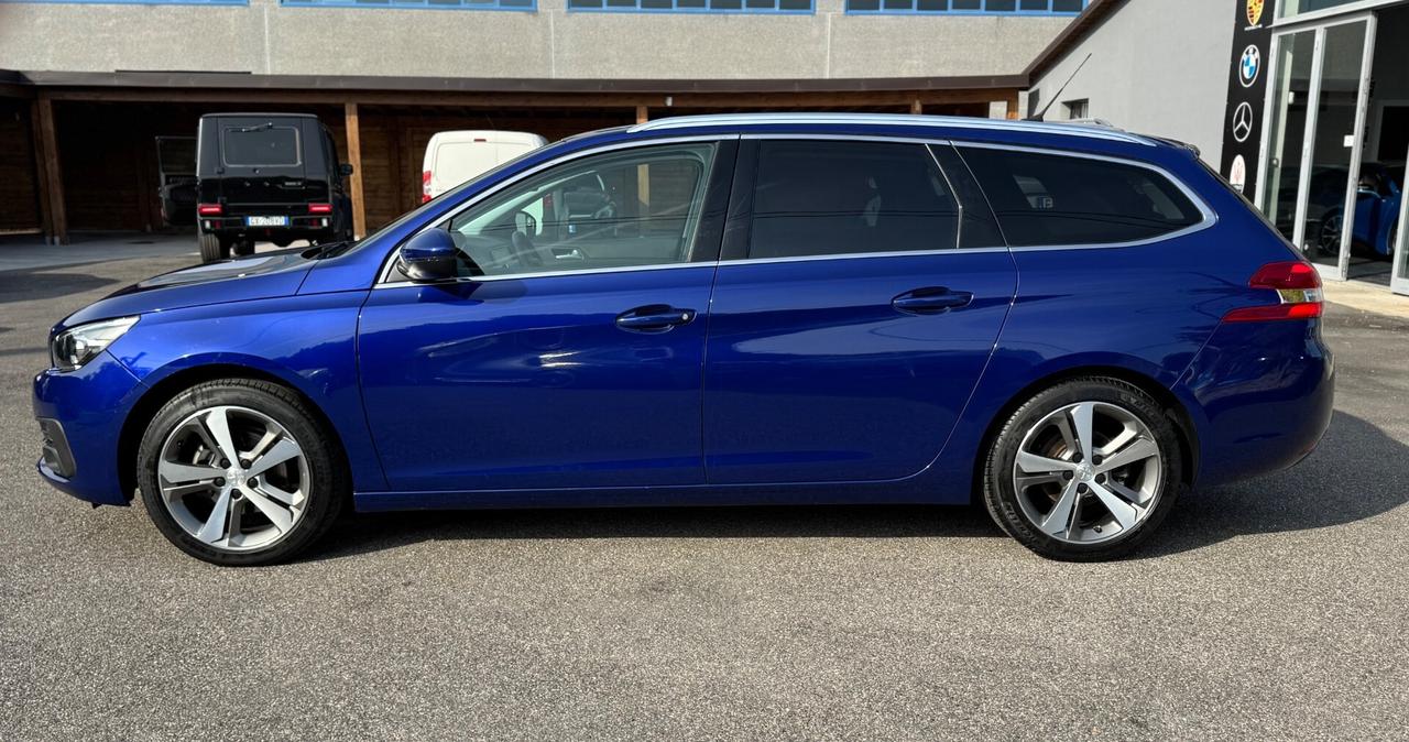 Peugeot 308 BlueHDi 120 S&S EAT8 SW Allure