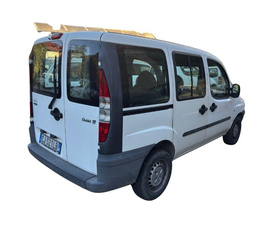 Fiat Doblo 1.9 diesel cat Cargo Combi Autocarro 5 posti SX tassa ridotta