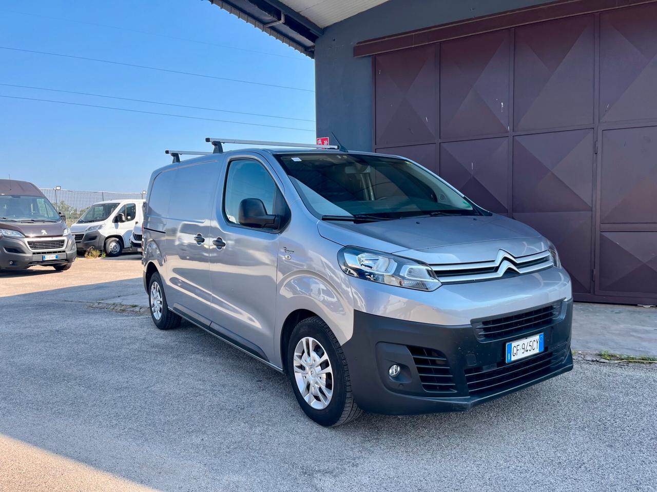 CITROËN JUMPY CLUB M BLUEHDI 100 S&S FURGONE