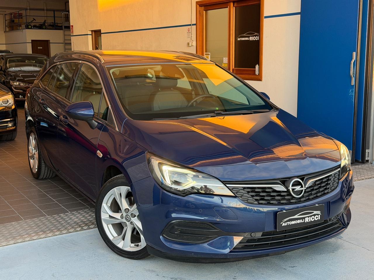 Opel Astra 1.5 CDTI 122 CV S&S AT9 Sports Tourer Business Eleg.